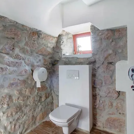 Apartamento Cozy In With Kitchen