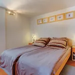Cozy In With Kitchen Apartament
